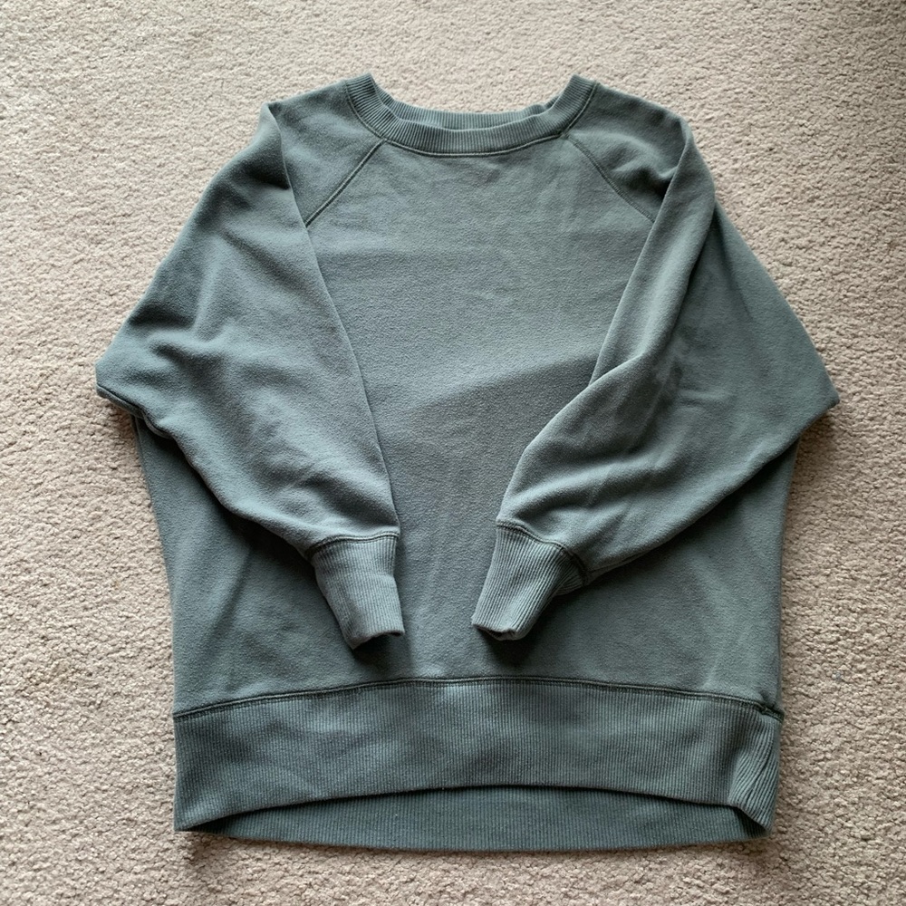 AMERICAN EAGLE OUTFITTERS OVERSIZED SWEATER! ✨